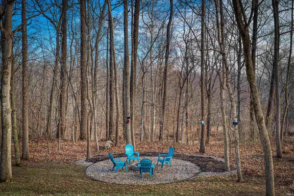 $850,000 | 6055 Pfafflin Lake Boulevard, Newburgh, IN 47630