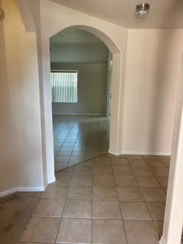 a view of entryway with a bathroom