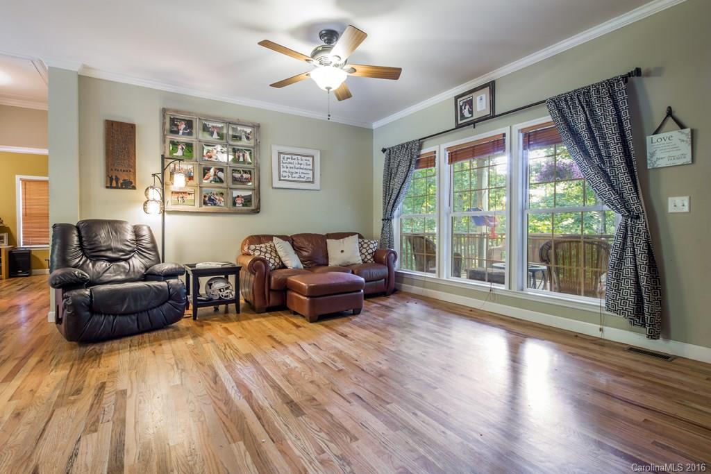 79 Coltons Way, Unit 1 Penrose, NC 28766 - Photo 2 of 18