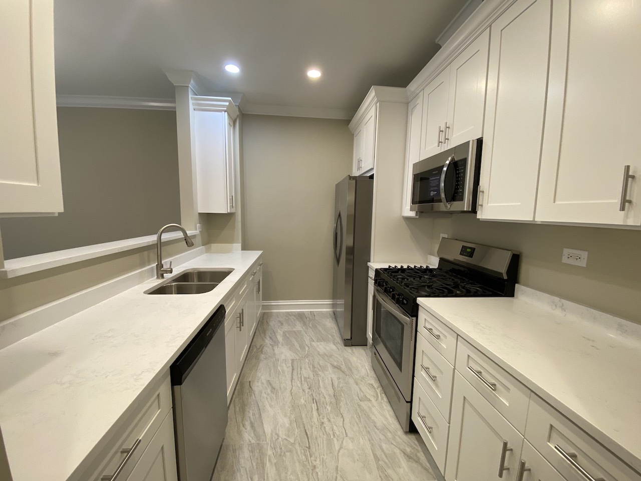 7738 North Sheridan Road, Unit 1L Chicago, IL 60626 - Photo 7 of 20 Gallery Image 7
