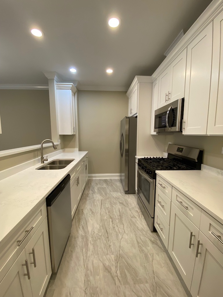 7738 North Sheridan Road, Unit 1L Chicago, IL 60626 - Photo 8 of 20 Gallery Image 8
