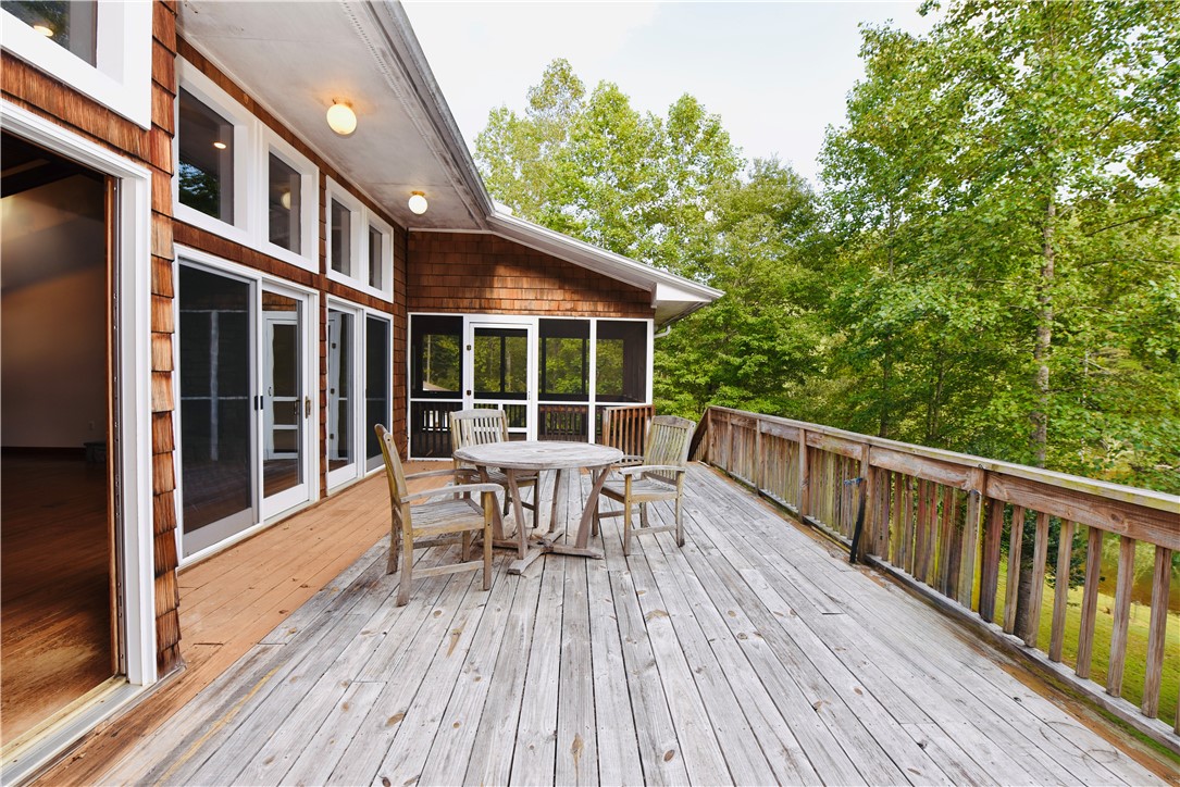 138 Springlake Road Six Mile, SC 29682 - Photo 13 of 45