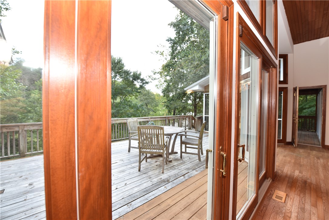 138 Springlake Road Six Mile, SC 29682 - Photo 5 of 45