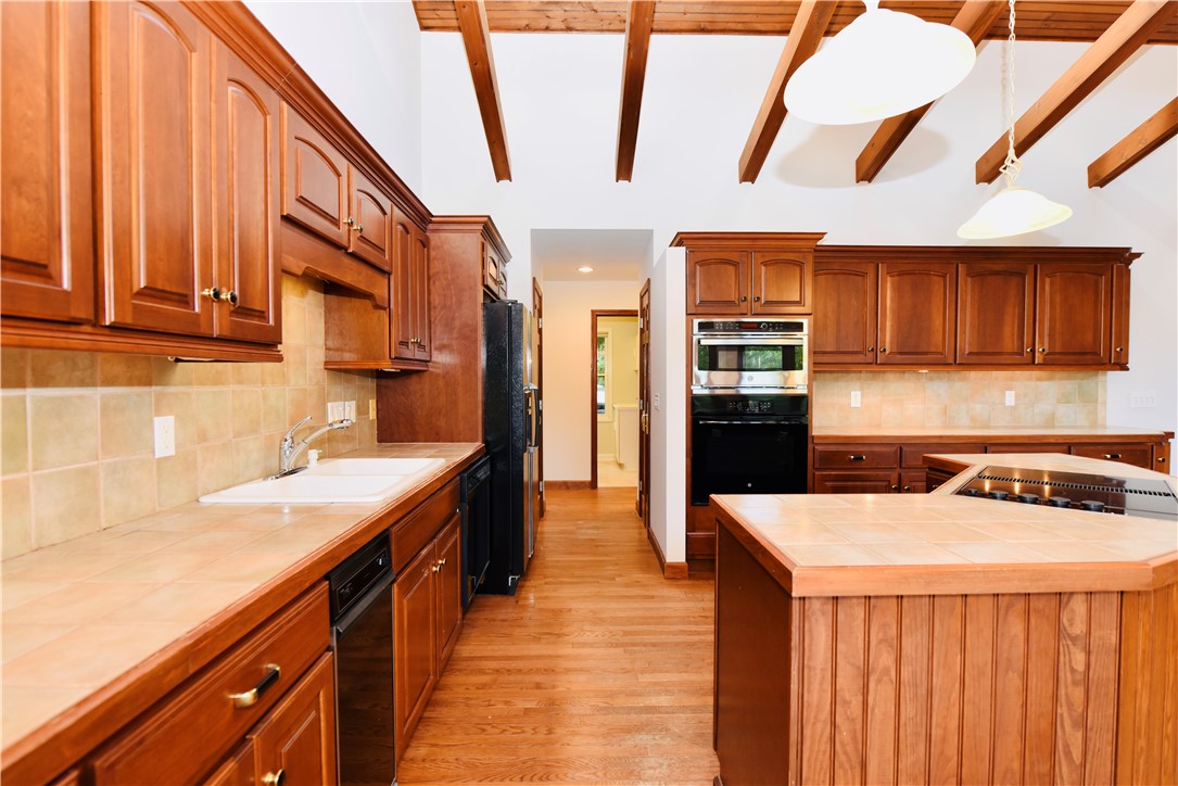 138 Springlake Road Six Mile, SC 29682 - Photo 8 of 45