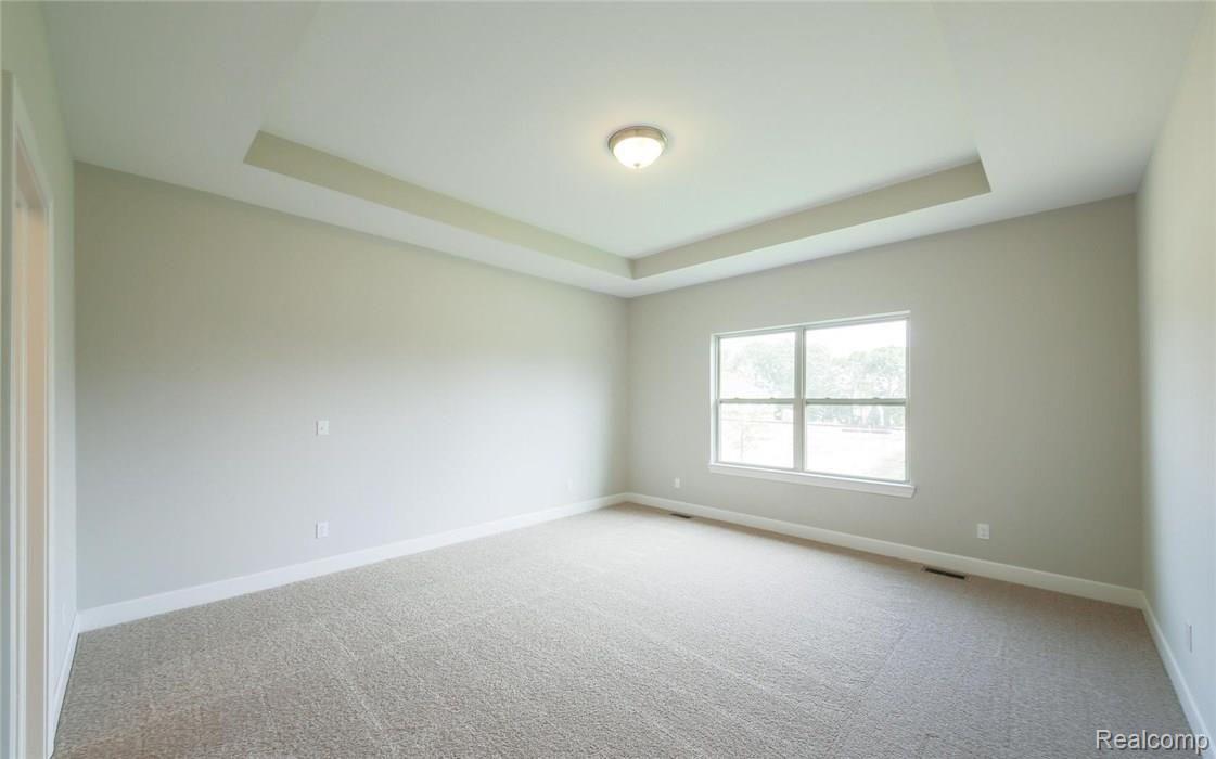 5501 Woodfall Road Clarkston, MI 48348 - Photo 14 of 23 15.jpg