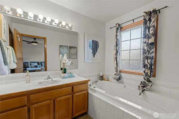 $850,000 | 14722 45th Place West, Lynnwood, WA 98087