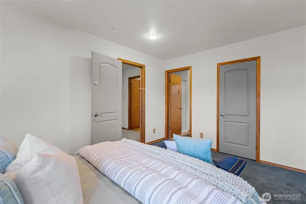$850,000 | 14722 45th Place West, Lynnwood, WA 98087