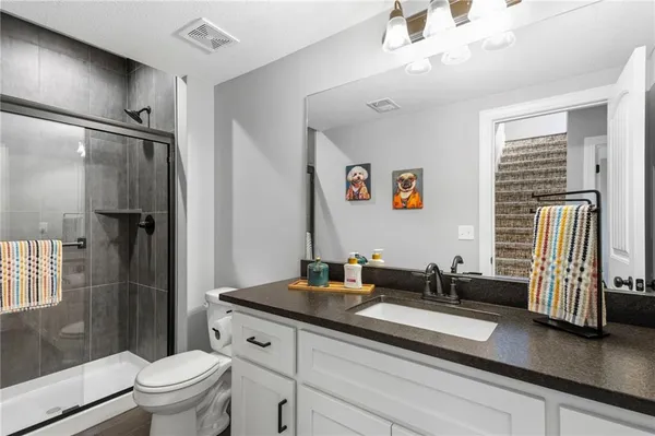 $559,900 | 7425 Northwest Douglas Court, Parkville, MO 64152