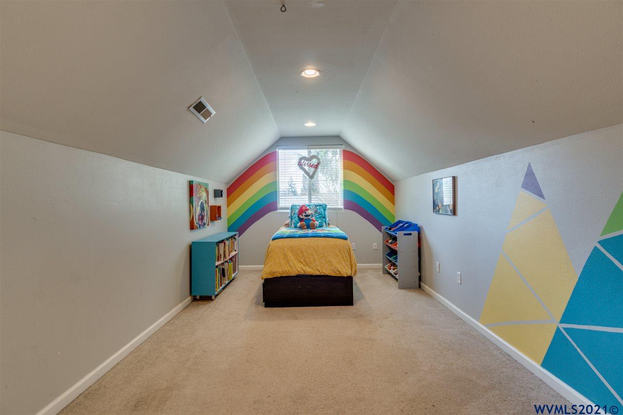 4008 Lone Oak Road Southeast Salem, OR 97302 - Photo 22 of 36 Gallery Image 22