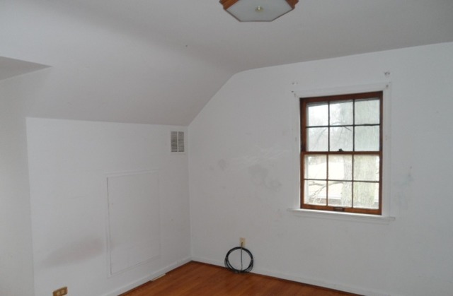 1446 Linden Road Homewood, IL 60430 - Photo 9 of 12 a view of a room that has a window