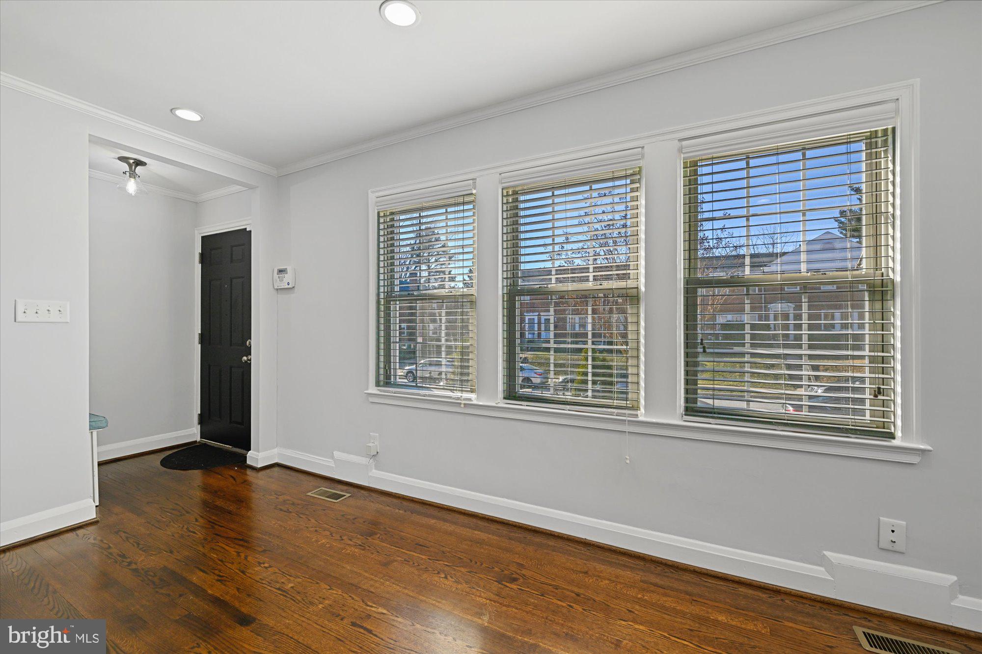 1740 Glen Ridge Road Towson, MD 21286 - Photo 6 of 31