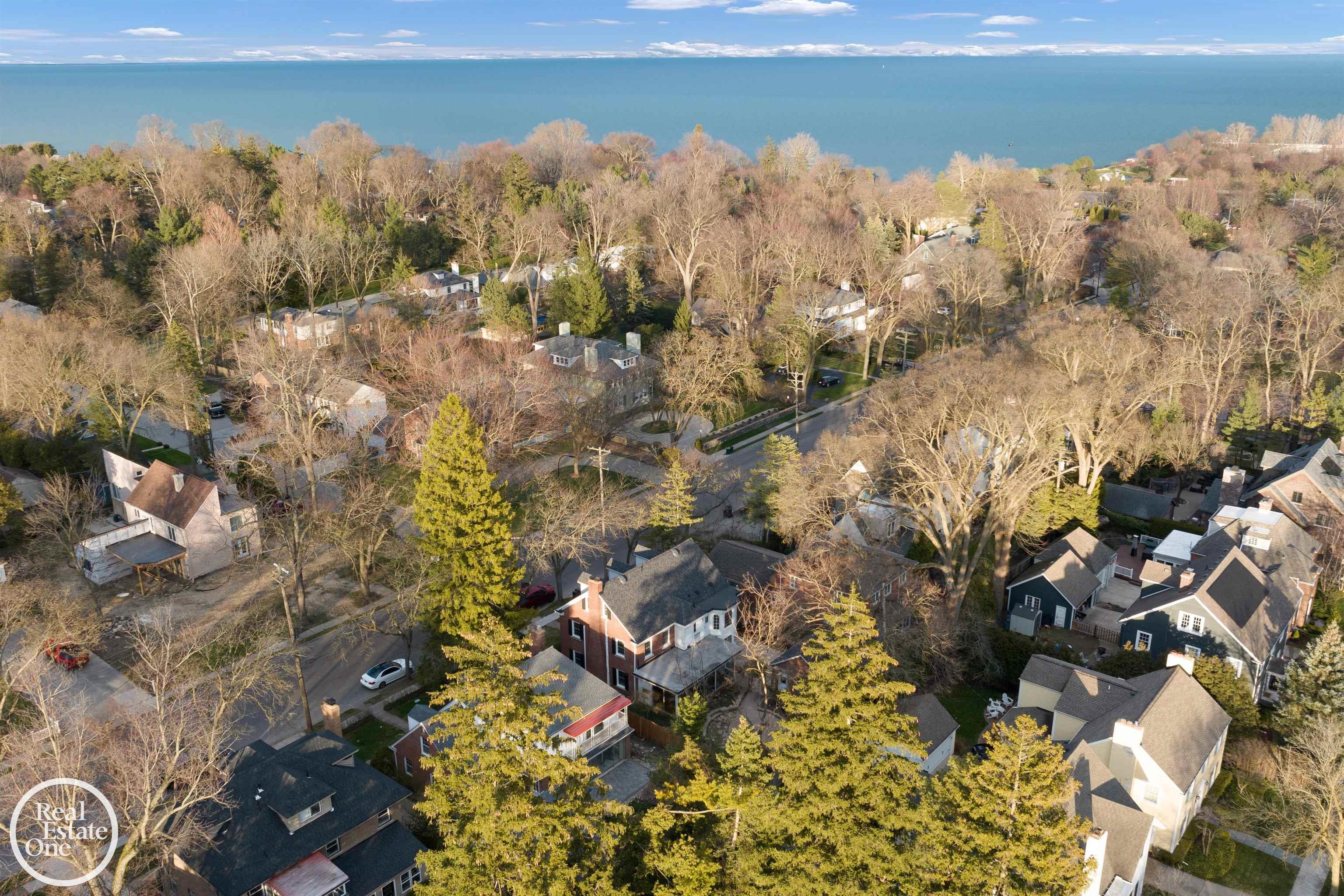 71 Moross Road Grosse Pointe, MI 48236 - Photo 47 of 48 50141643-15595643-47F4-47A0-A9CA-D5B25F690746.JPG