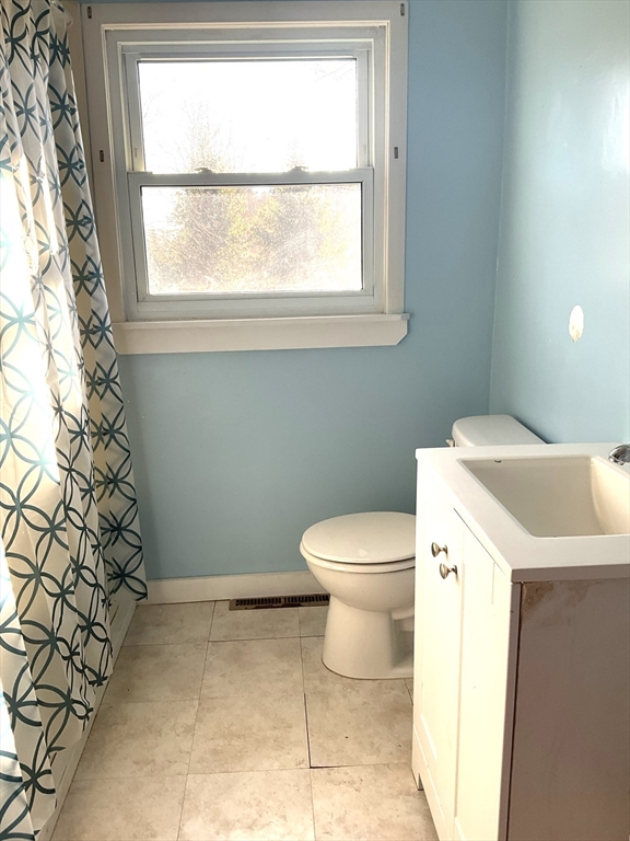 91 Euclid Street Athol, MA 01331 - Photo 12 of 23 Gallery Image 12