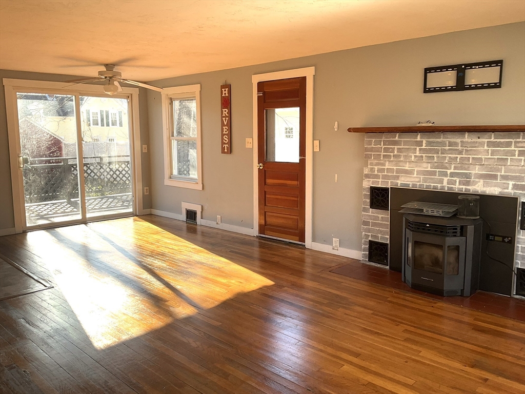 91 Euclid Street Athol, MA 01331 - Photo 4 of 23 Gallery Image 4