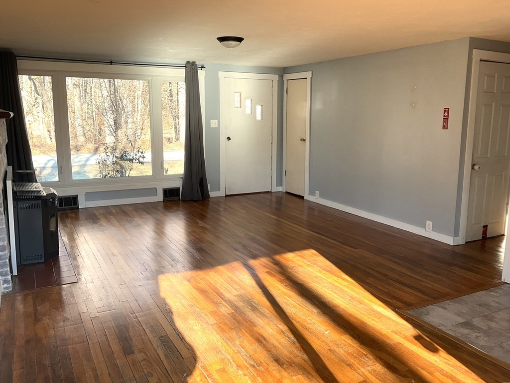 91 Euclid Street Athol, MA 01331 - Photo 5 of 23 Gallery Image 5