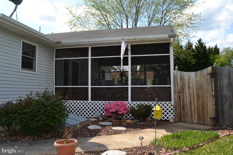 121 Old Chestnut Road Elkton, MD 21921 - Photo 8 of 29 Side exterior view of porch