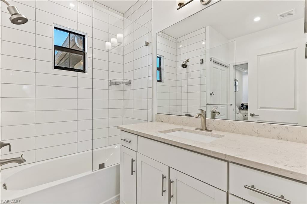 7344 Rockefeller Drive Naples, FL 34119 - Photo 17 of 32