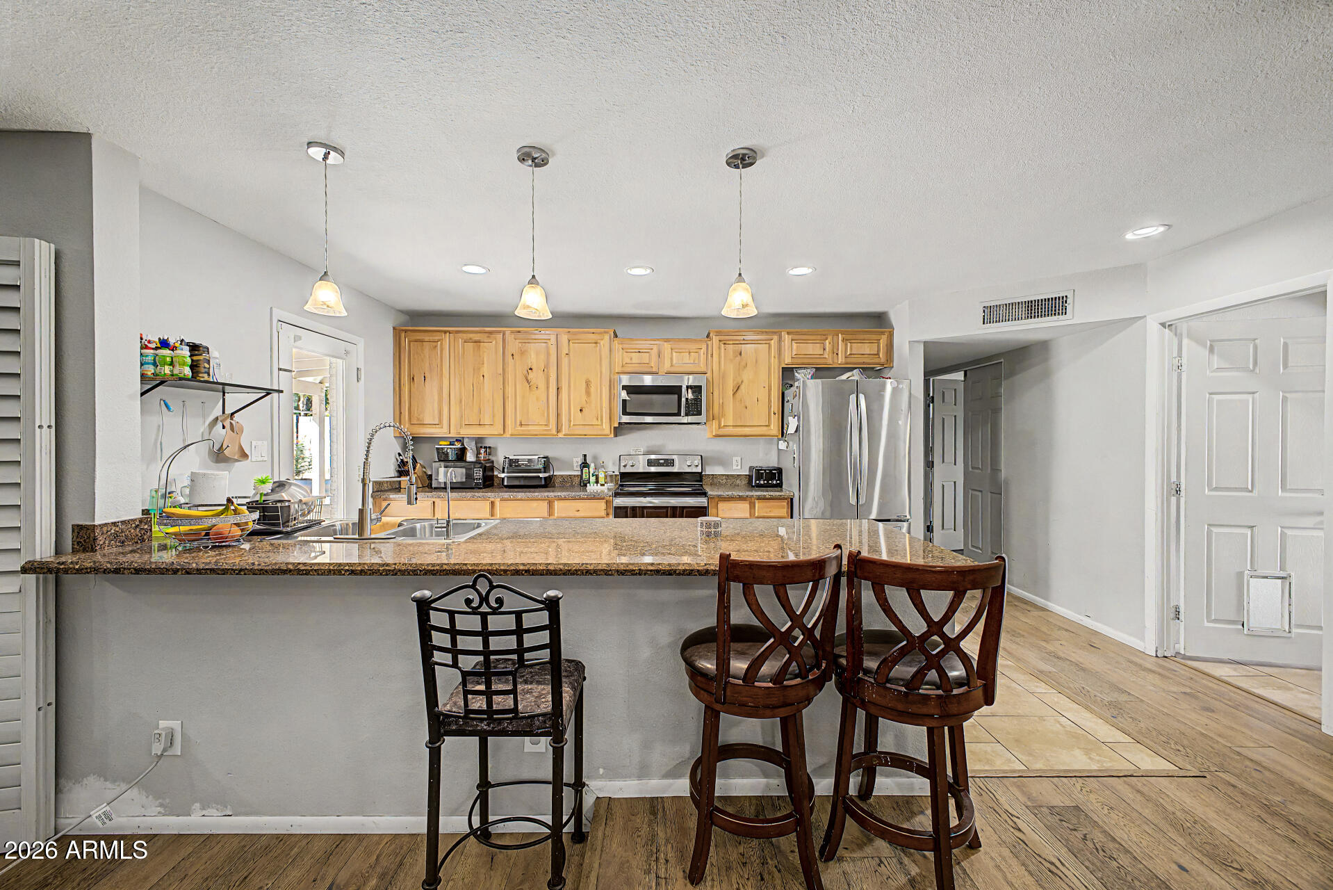 2914 West Redfield Road Phoenix, AZ 85053 - Photo 3 of 13 05-Redfield