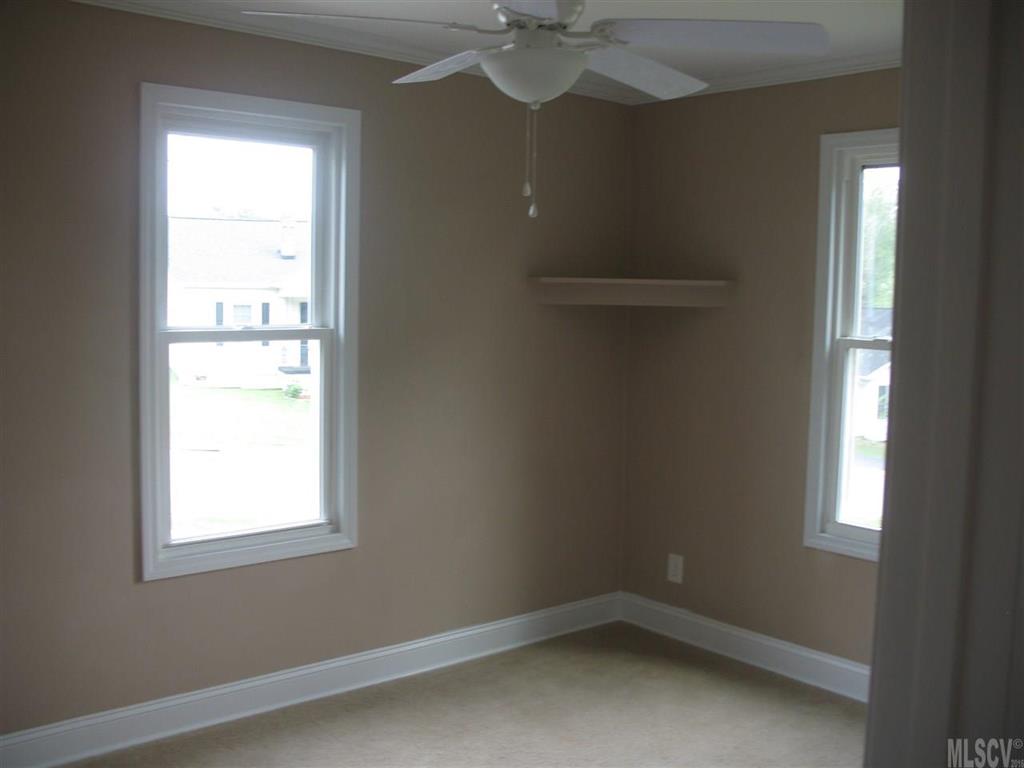 307 Magnolia Street Rhodhiss, NC 28667 - Photo 4 of 19