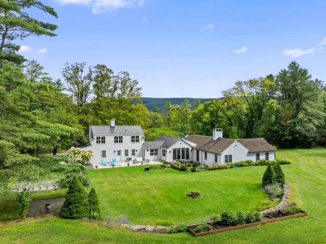 $1,849,000 | 139 Prospect Street, Manchester, VT 05254