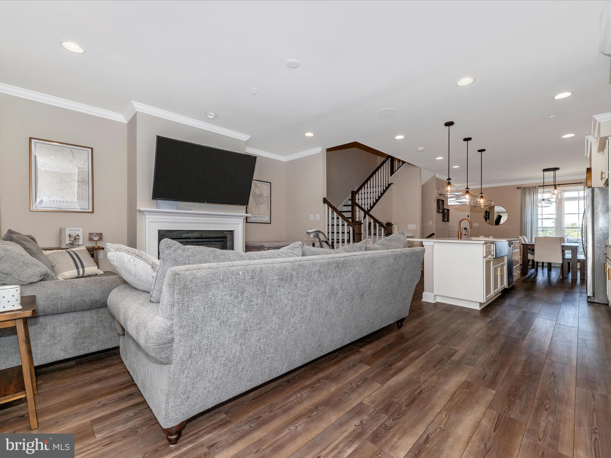 829 Lindley Road Frederick, MD 21701 - Photo 13 of 51 Living Room