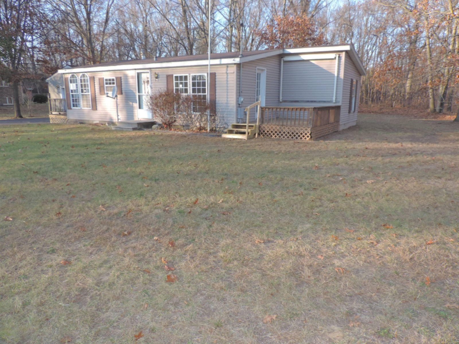 4161 Echo Road Benton Harbor, MI 49022 - Photo 3 of 24 263-497683 Front Right