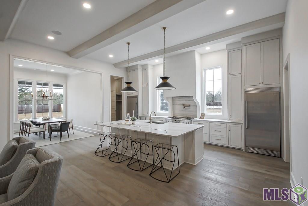 145 Valhalla Boulevard Baton Rouge, LA 70810 - Photo 9 of 43