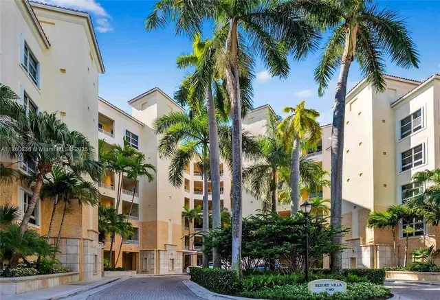 $1,650,000 | 715 Crandon Boulevard, Unit PH5, Key Biscayne, FL 33149