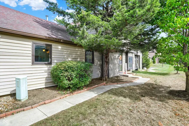 $199,000 | 9605 Cedar Cove Lane, Indianapolis, IN 46250