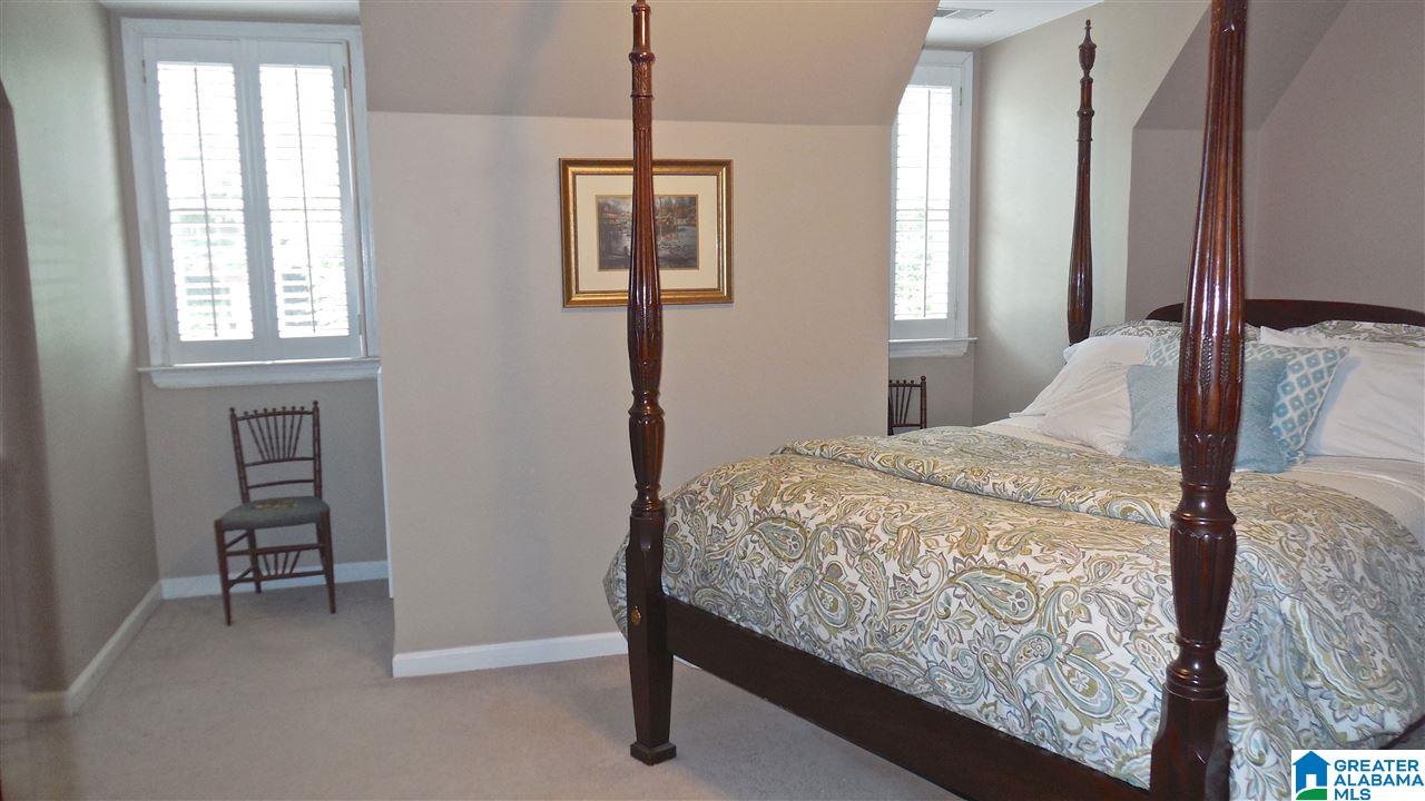 3025 Piper Way Birmingham, AL 35244 - Photo 18 of 35