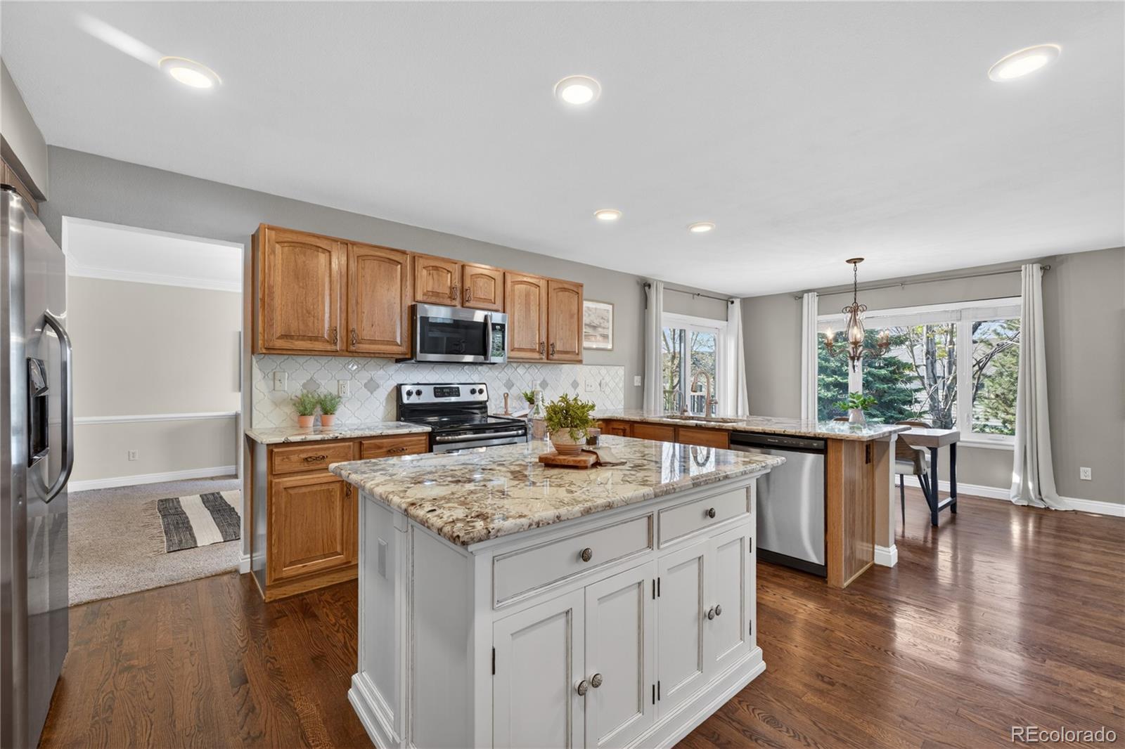 1774 Spring Water Place Highlands Ranch, CO 80129 - Photo 10 of 49