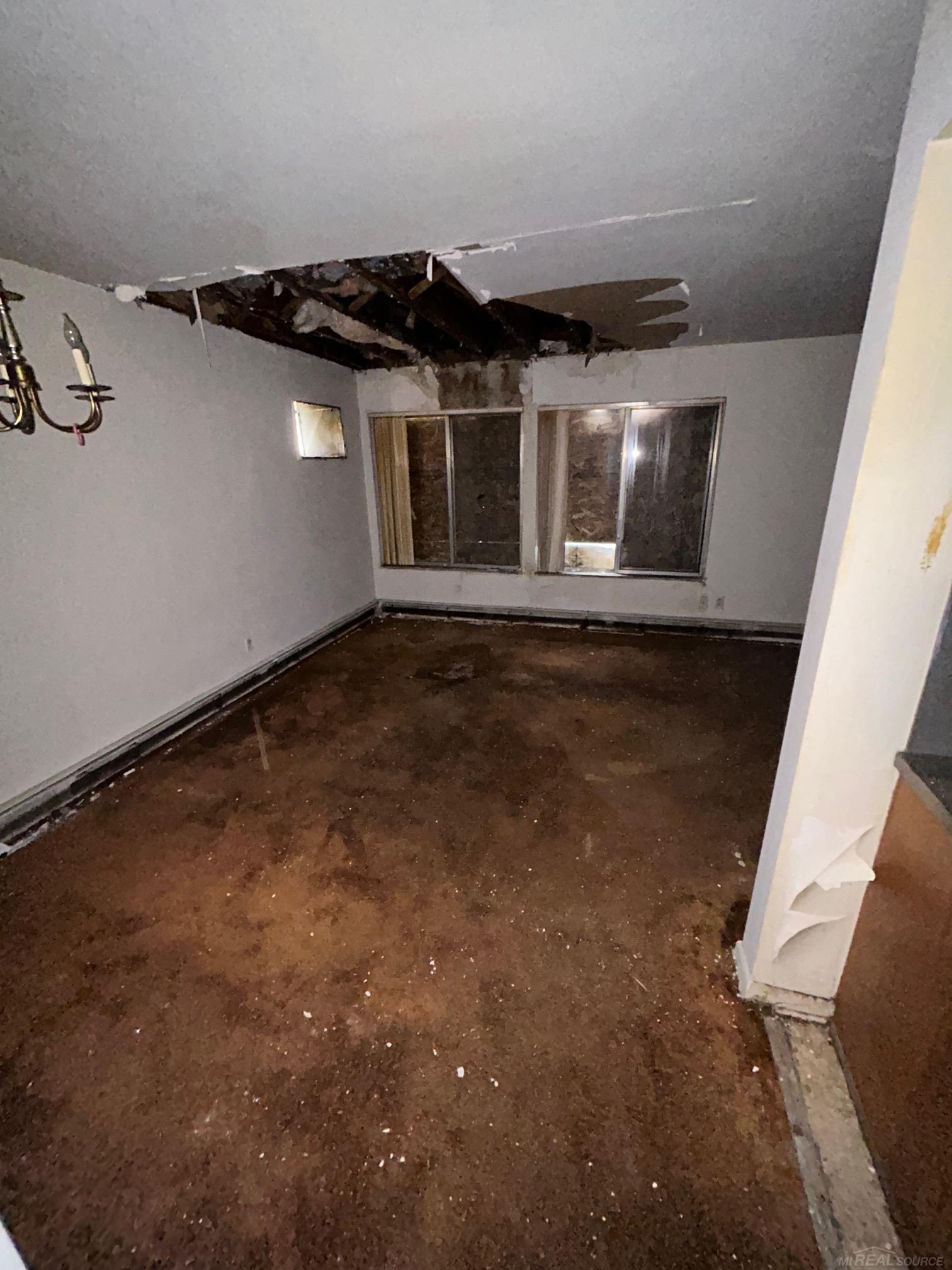 16660 Greenfield Road Detroit, MI 48235 - Photo 17 of 22 50175094-0bd6c817-83bf-4c63-bc3f-3442e6495470.JPG
