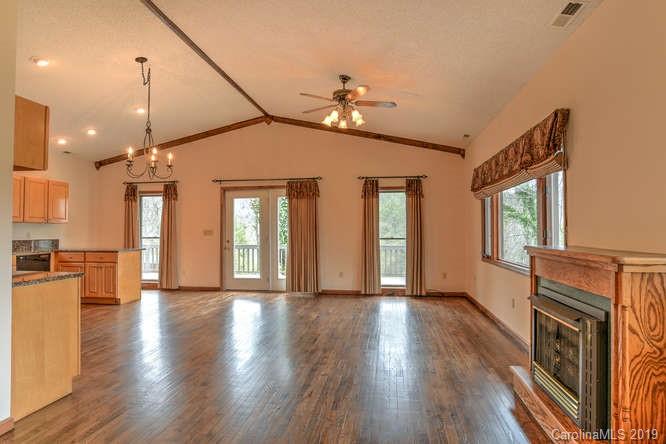 47 Pinecroft Road Asheville, NC 28804 - Photo 17 of 31 Gallery Image 17