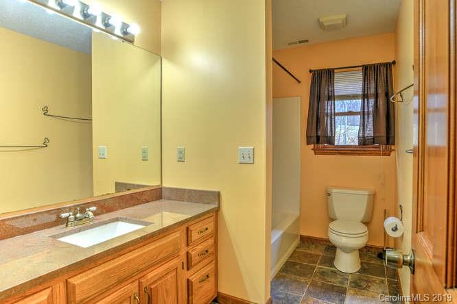 47 Pinecroft Road Asheville, NC 28804 - Photo 18 of 31 Gallery Image 18