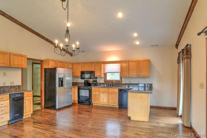 47 Pinecroft Road Asheville, NC 28804 - Photo 19 of 31 Gallery Image 19
