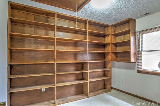 47 Pinecroft Road Asheville, NC 28804 - Photo 22 of 31 Gallery Image 22