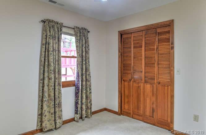 47 Pinecroft Road Asheville, NC 28804 - Photo 24 of 31 Gallery Image 24