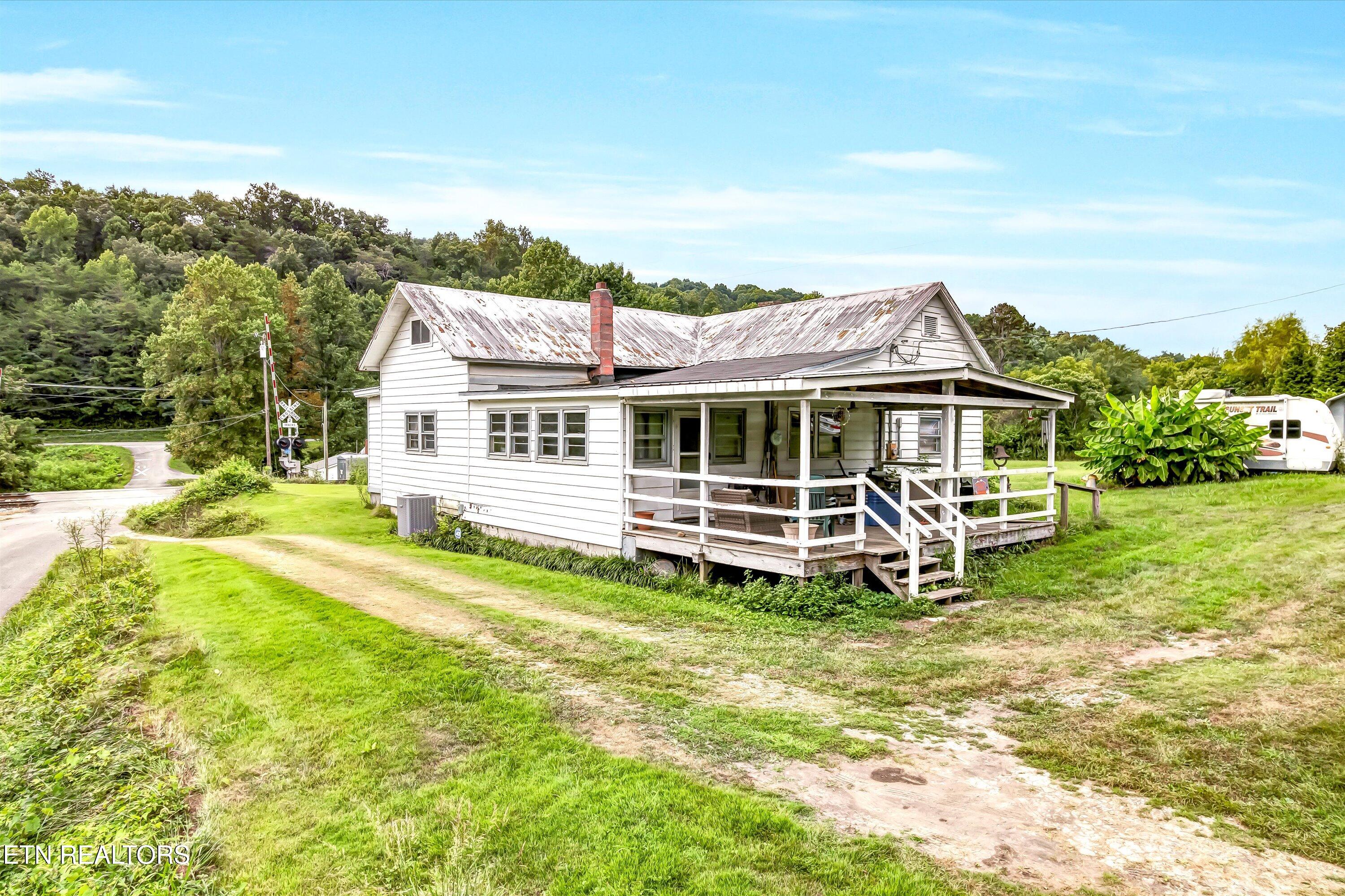 123 Sexton Lane Clinton, TN 37716 - Photo 18 of 35 22-123 Sexton Ln-22