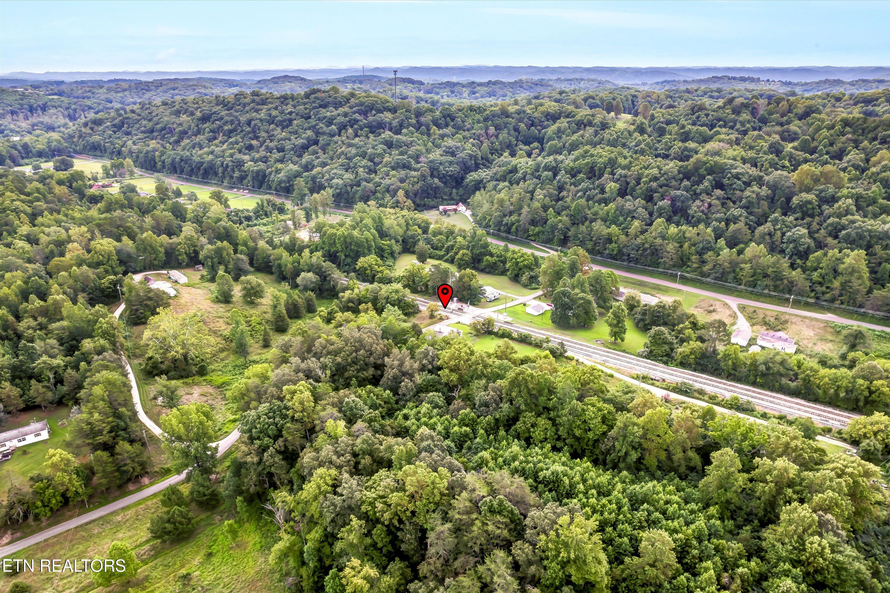 123 Sexton Lane Clinton, TN 37716 - Photo 27 of 35 31-123 Sexton Ln-31