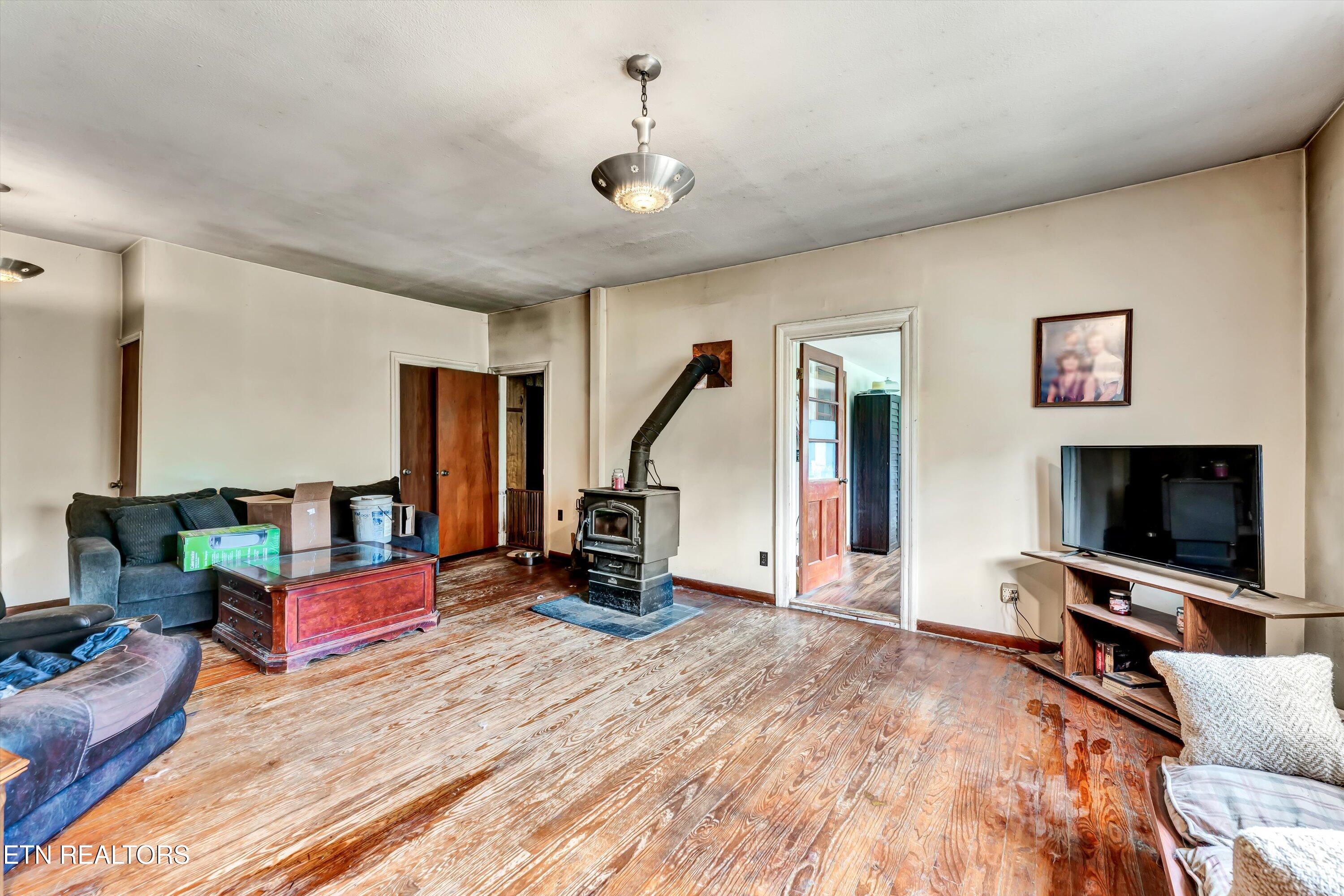 123 Sexton Lane Clinton, TN 37716 - Photo 6 of 35 05-123 Sexton Ln-5