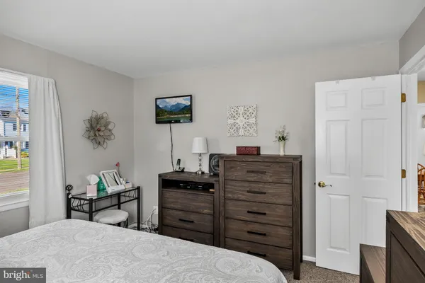 $400,000 | 39 Longwood Drive, Hamilton, NJ 08620