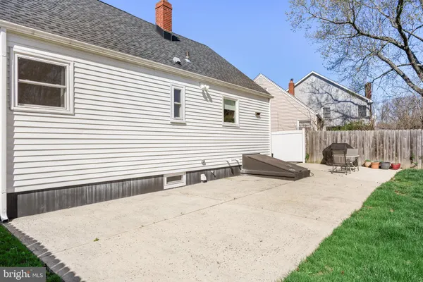 $400,000 | 39 Longwood Drive, Hamilton, NJ 08620