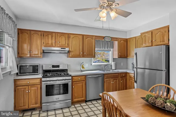 $400,000 | 39 Longwood Drive, Hamilton, NJ 08620
