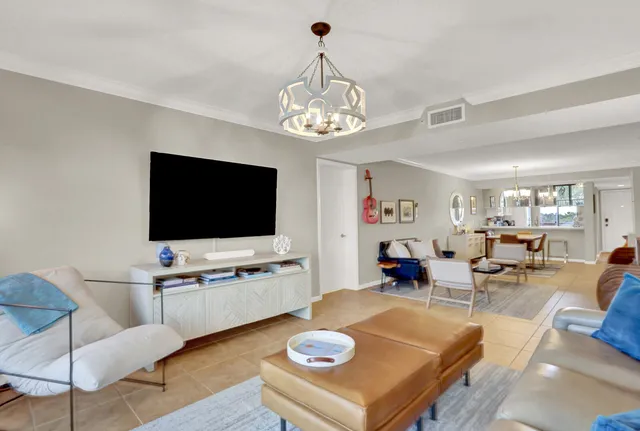 $489,000 | 901 Seafarer Circle, Unit 403, Jupiter, FL 33477