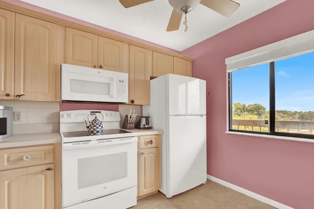 $489,000 | 901 Seafarer Circle, Unit 403, Jupiter, FL 33477