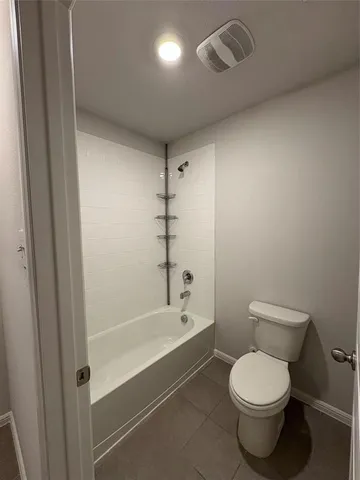 $2,450 | 424 Amory Street, Azle, TX 76020