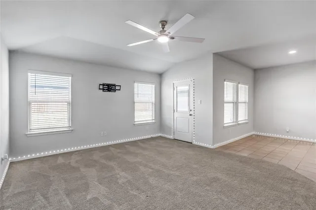 $2,450 | 424 Amory Street, Azle, TX 76020