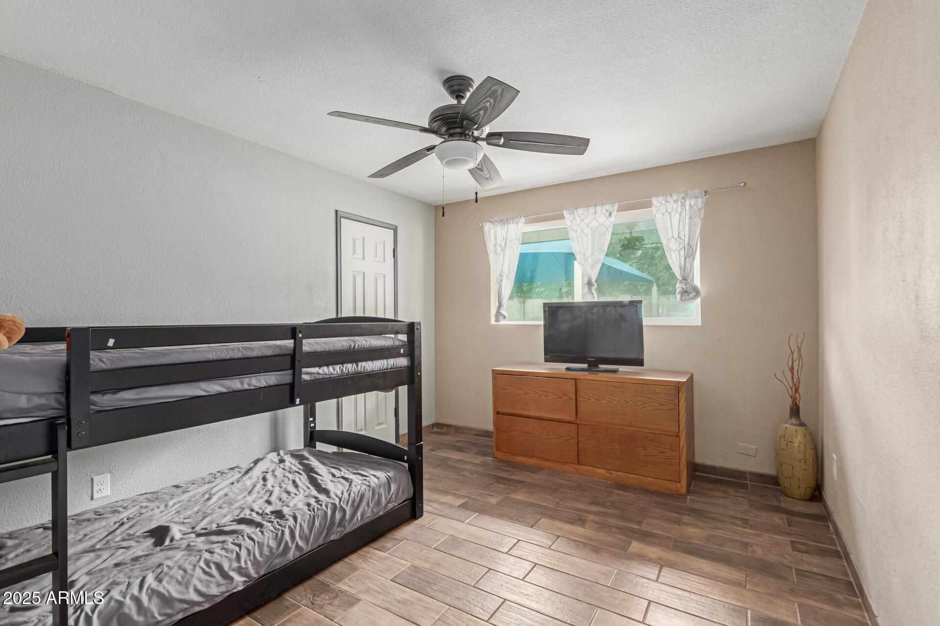 328 East Bethany Home Road Phoenix, AZ 85012 - Photo 22 of 35