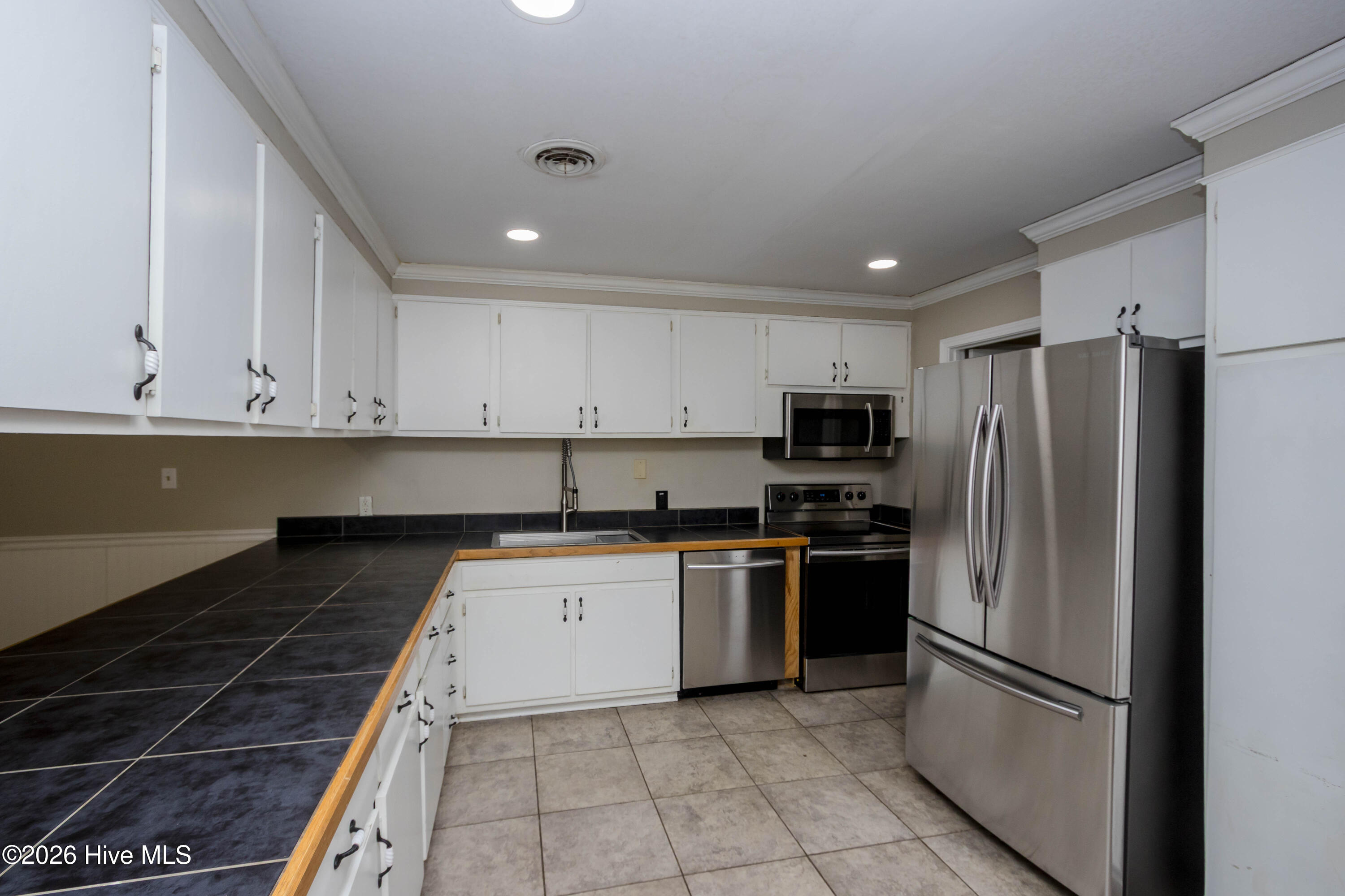 1221 Lakeview Drive Grovetown, GA 30813 - Photo 20 of 55 Kitchen