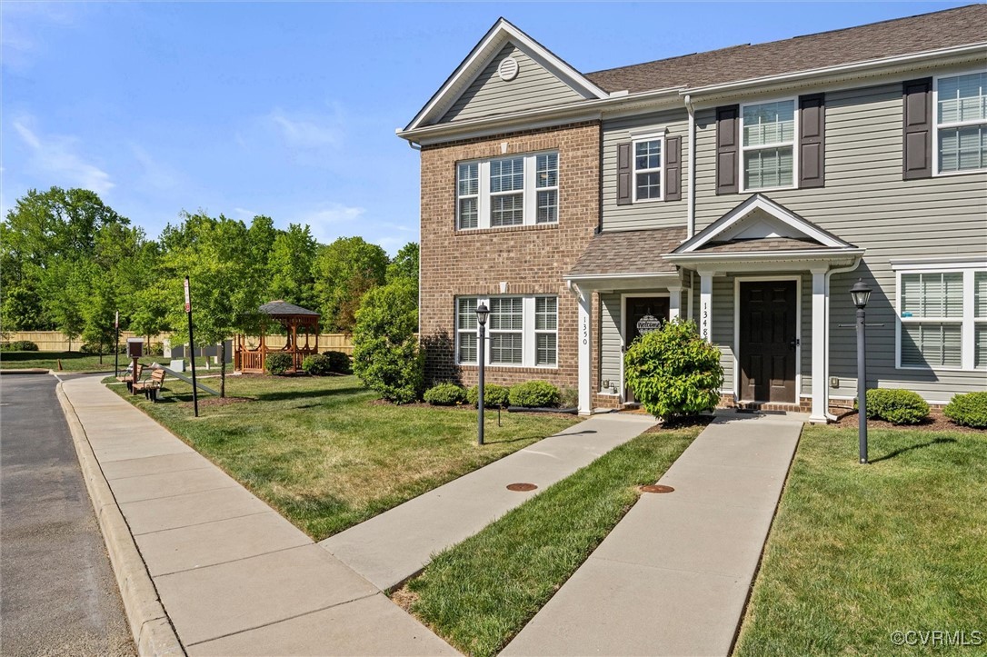 1350 Stone Rdg Pk Loop Henrico, VA 23228 - Photo 3 of 32 Gallery Image 3